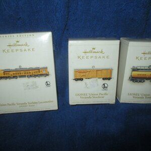 2006 Hallmark Lionel Union Pacific Veranda Train Ornament Set Locomotive NEW